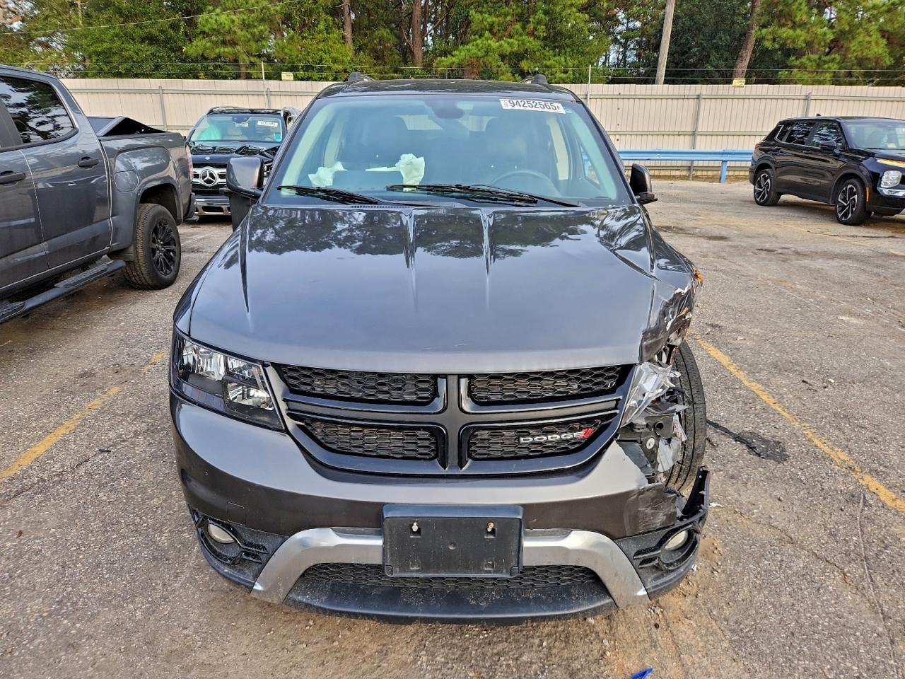Dodge Journey Crossroad Image 7
