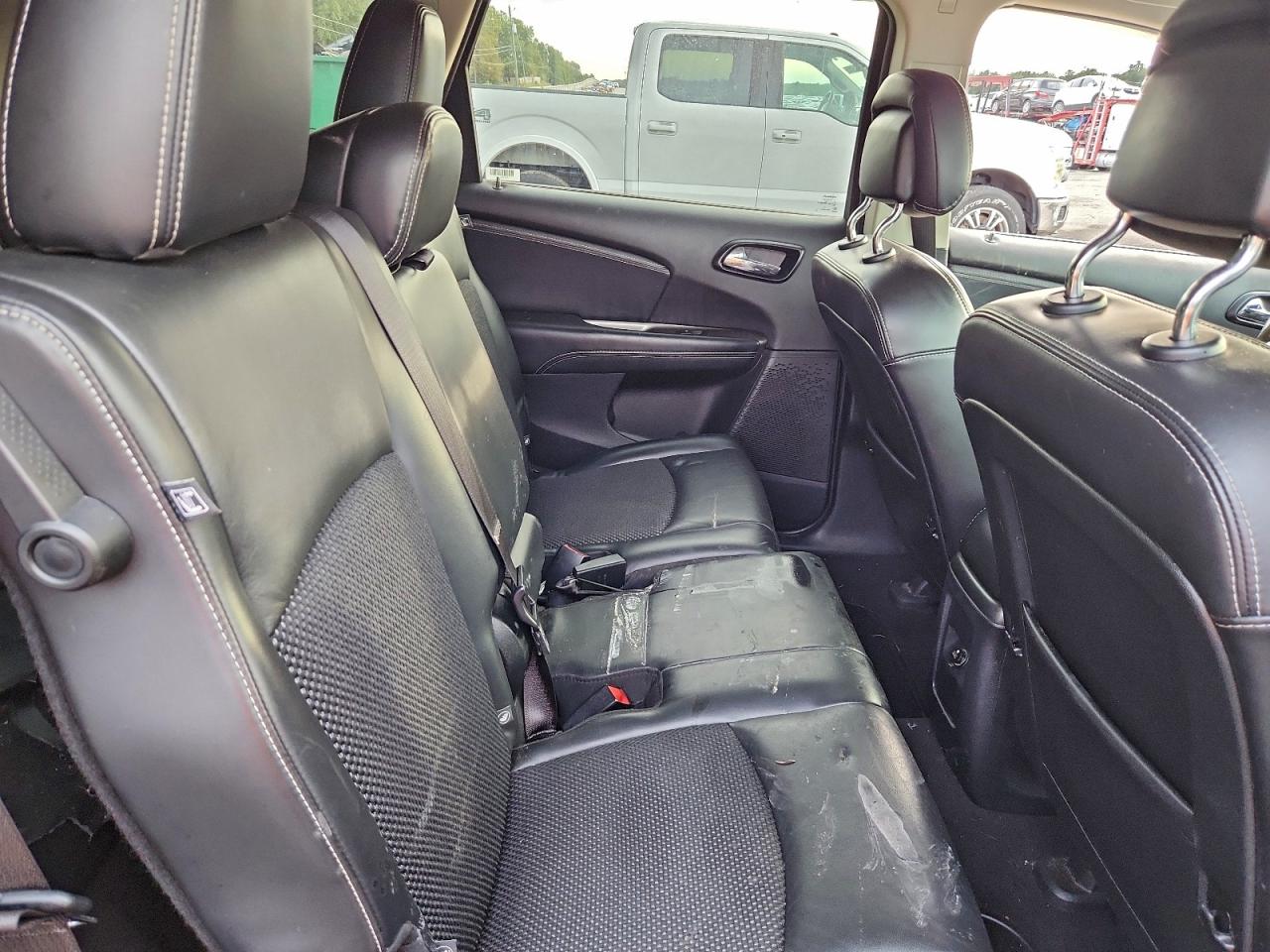 Dodge Journey Crossroad Image 13