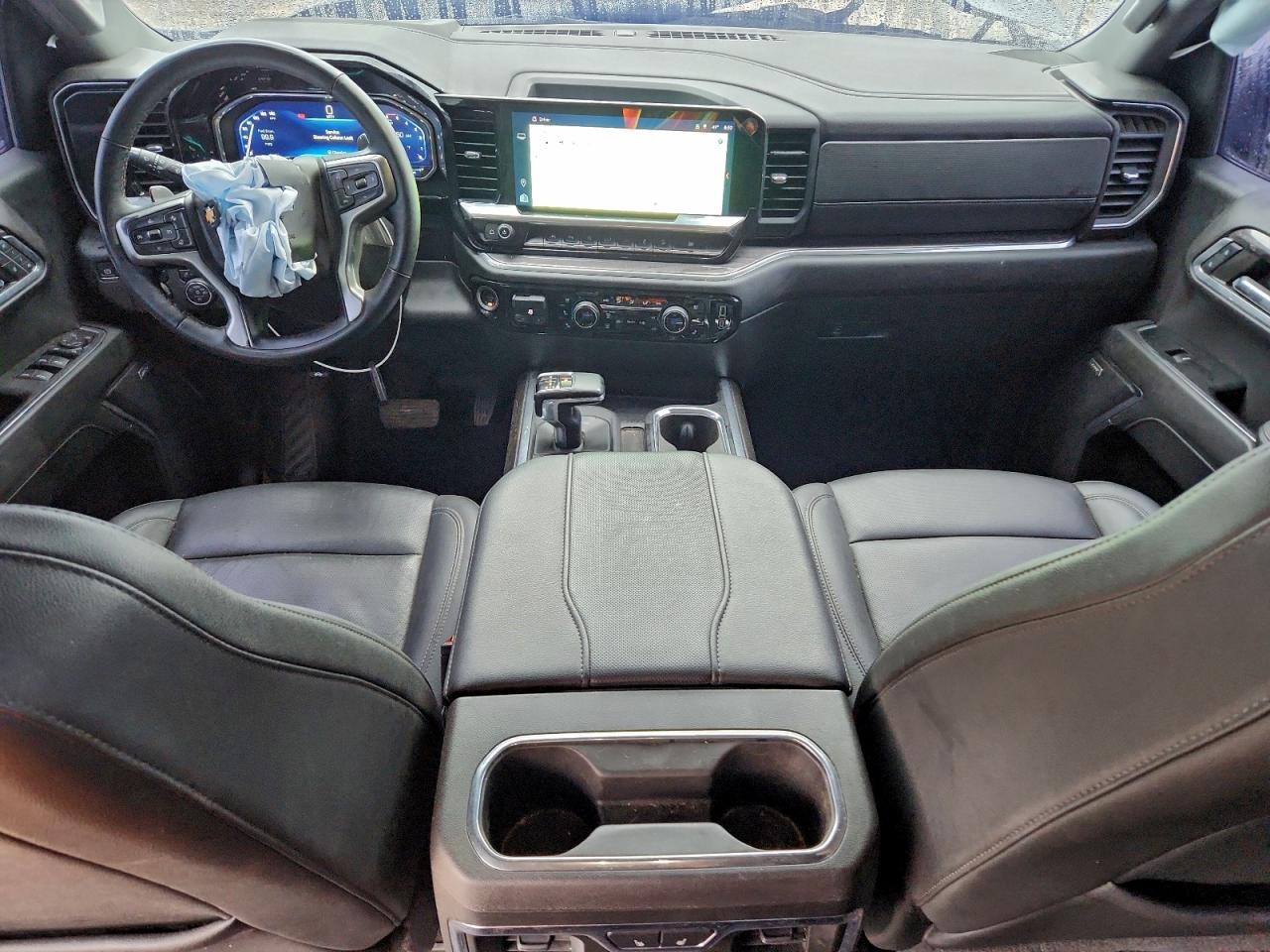 Chevrolet Silverado K1500 Ltz Image 6