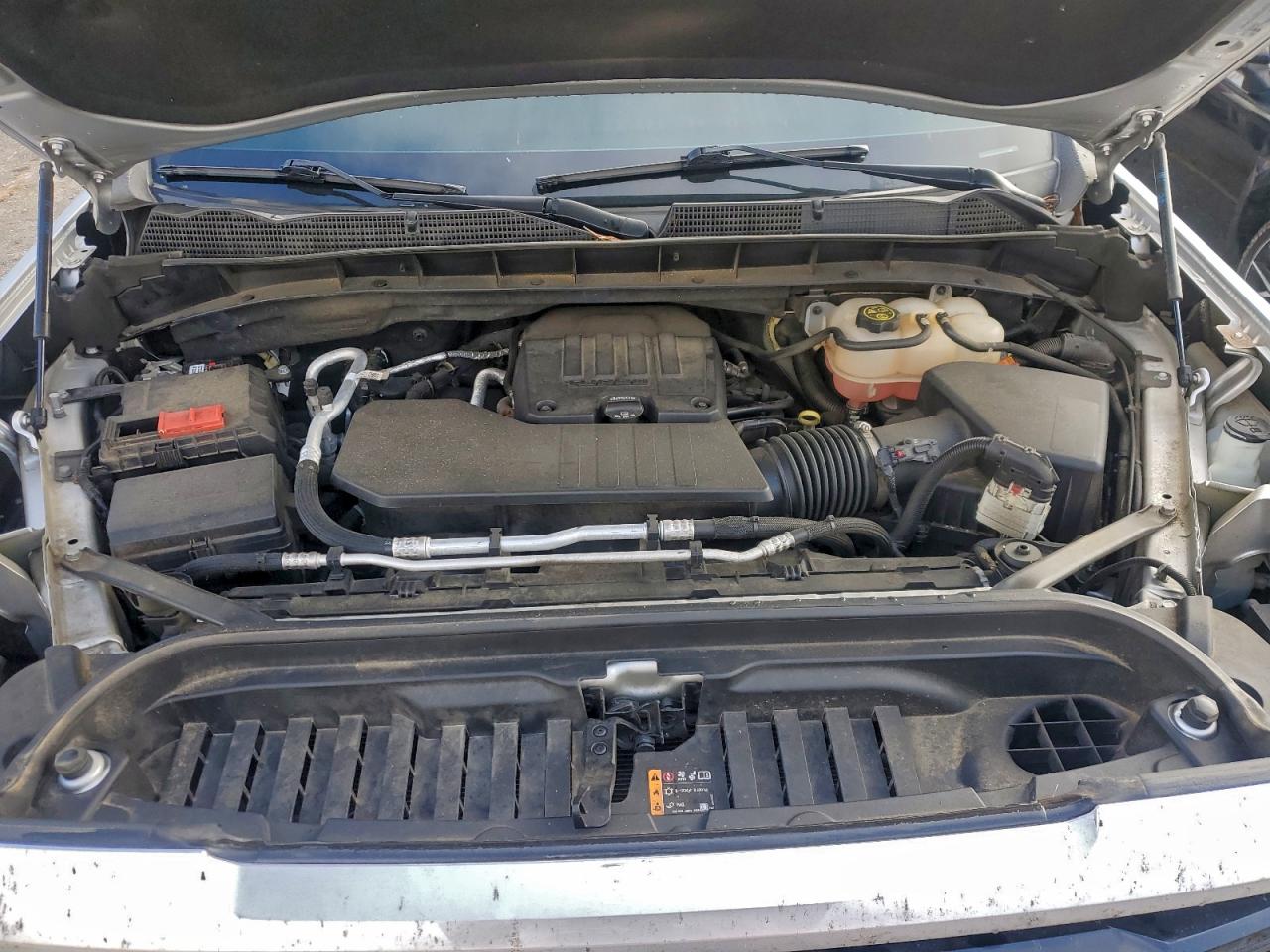 GMC Sierra C1500 Elevation Image 3