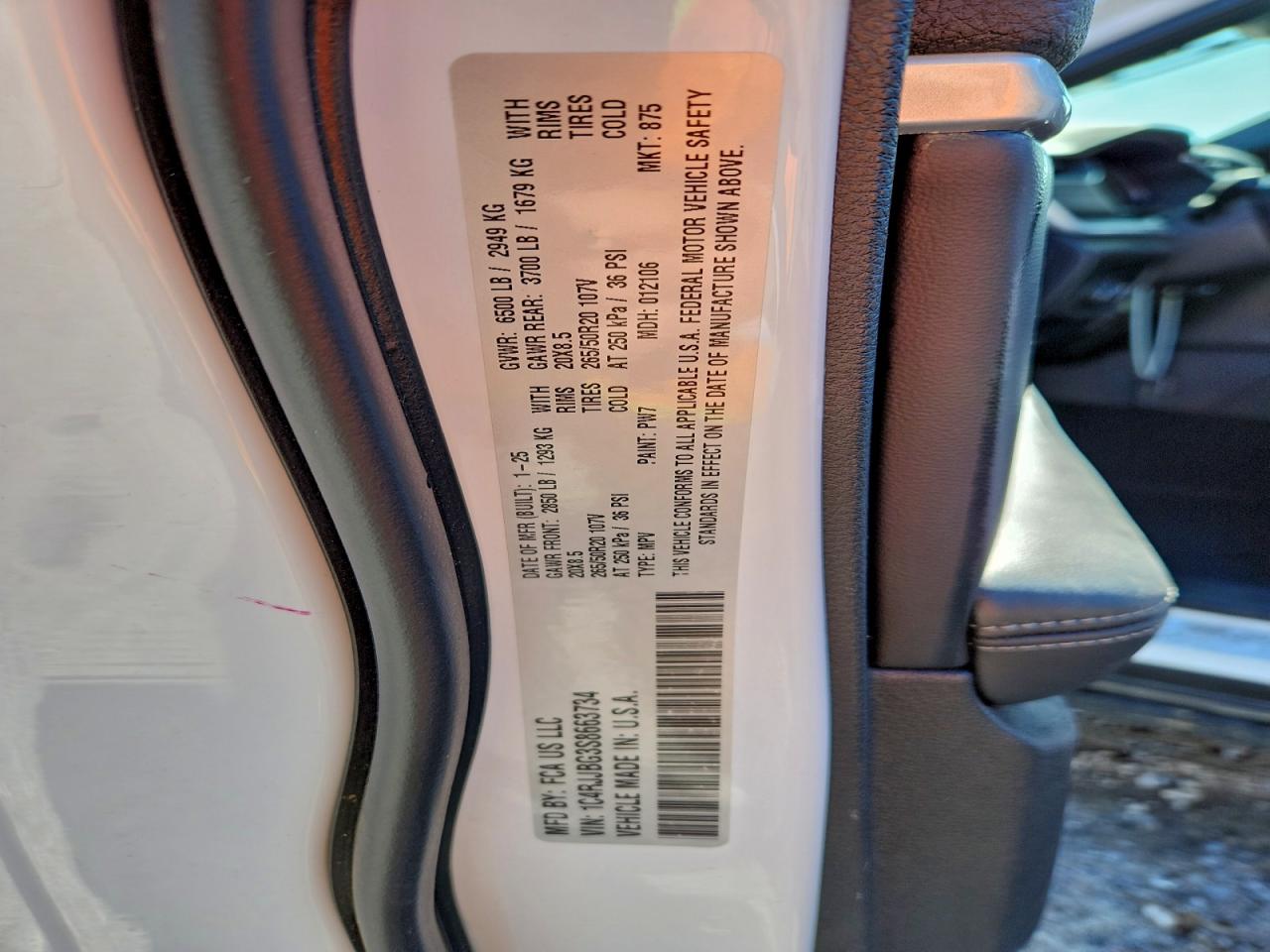 Jeep Grand Cherokee L Limited Image 9