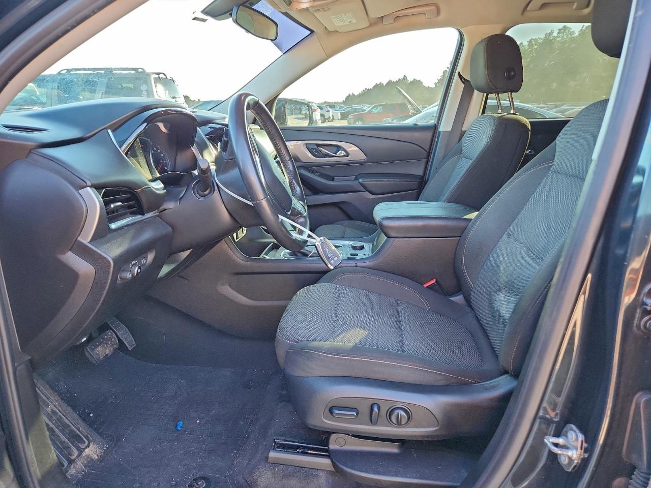 Chevrolet Traverse Lt Image 11