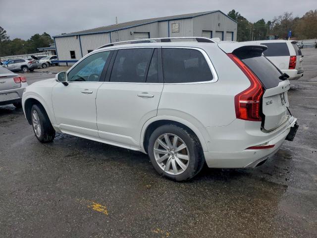 Volvo XC90 T6 Image 2