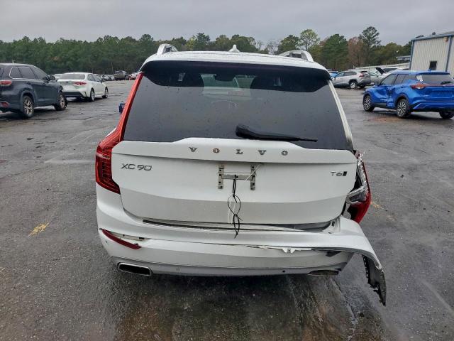 Volvo XC90 T6 Image 6