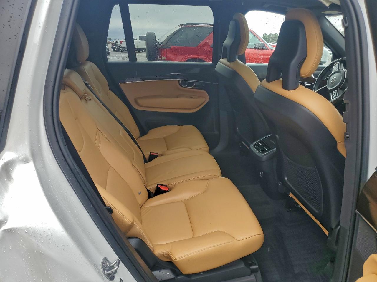 Volvo XC90 T6 Image 13