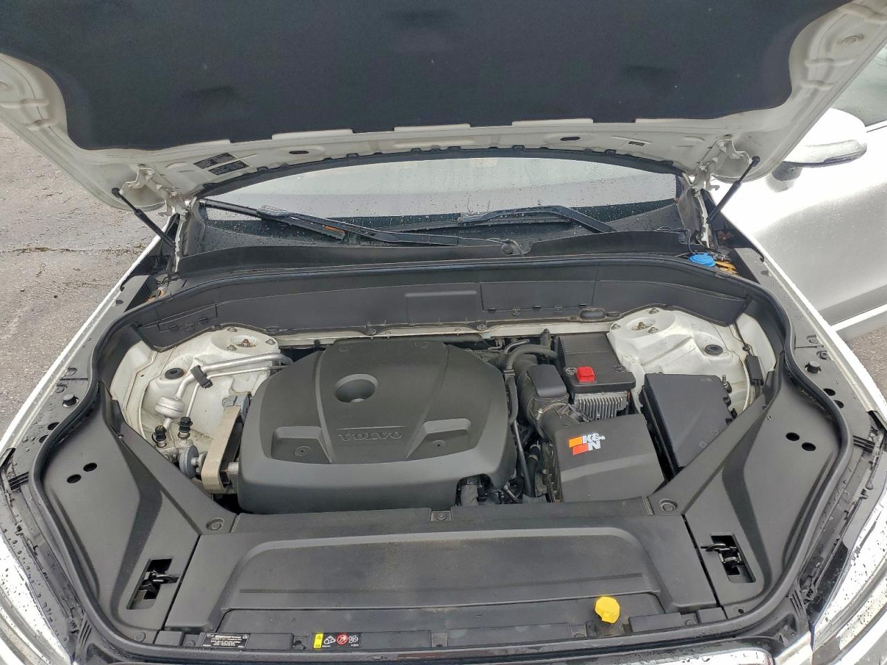 Volvo XC90 T6 Image 7