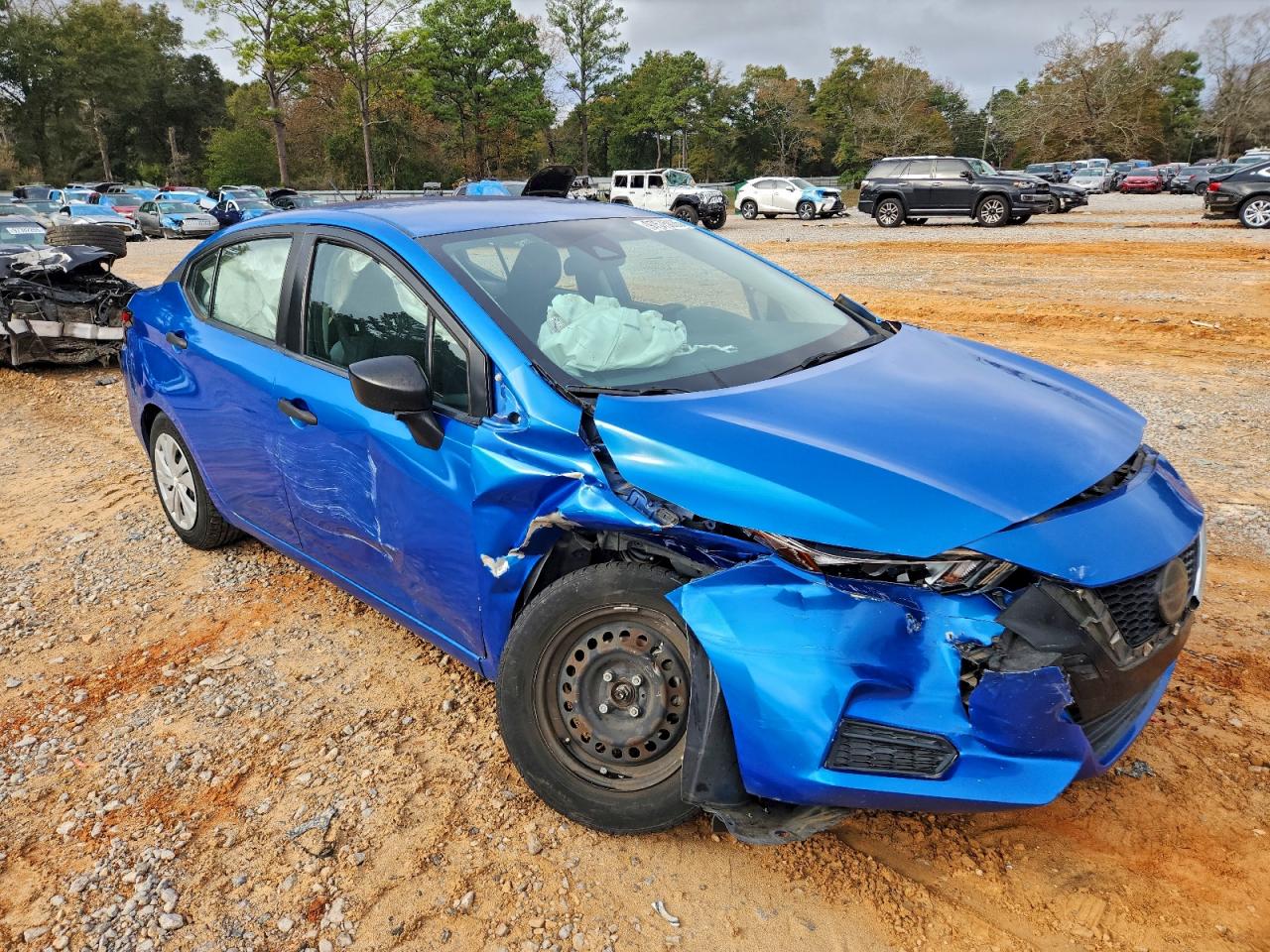 Nissan Versa S Image 5