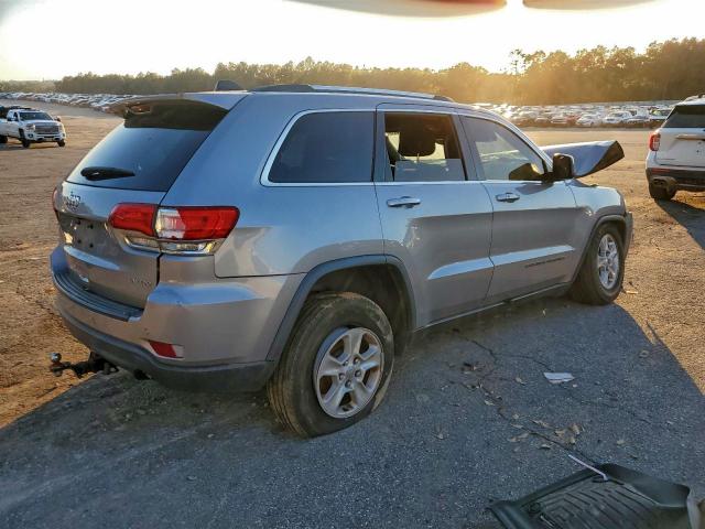Jeep Grand Cherokee Laredo Image 3