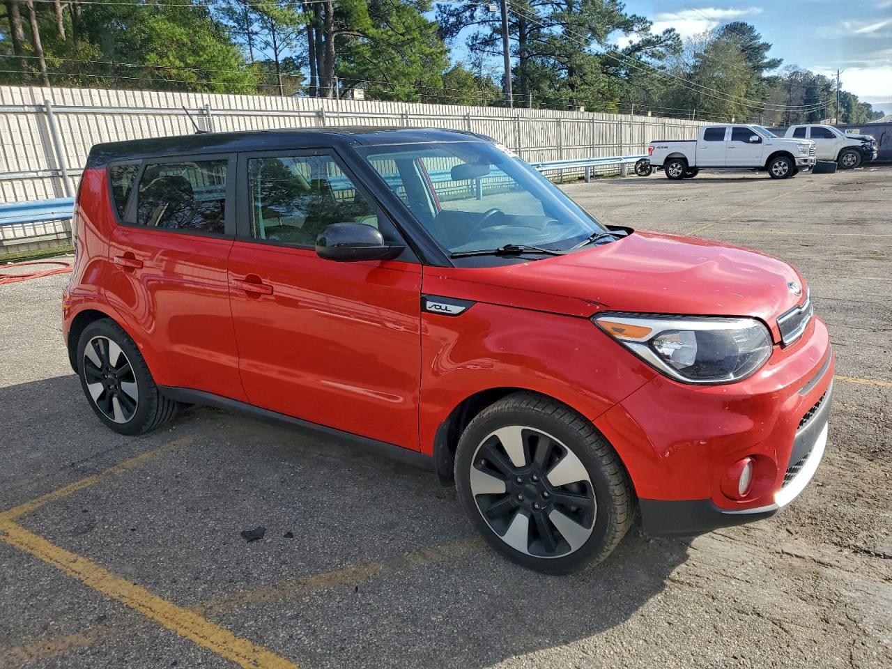 Kia Soul + Image 3