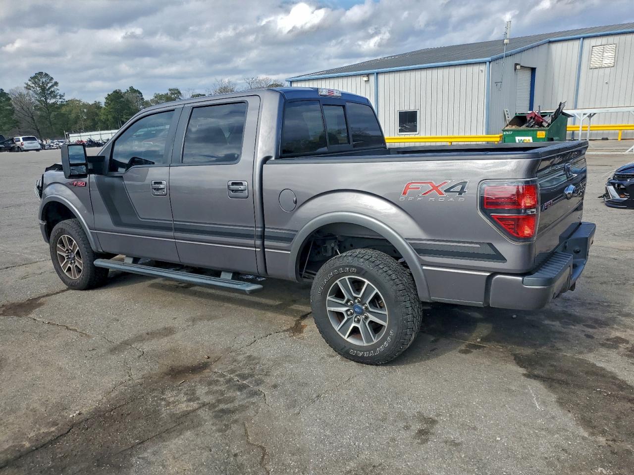 Ford F-150 Supercrew Image 2