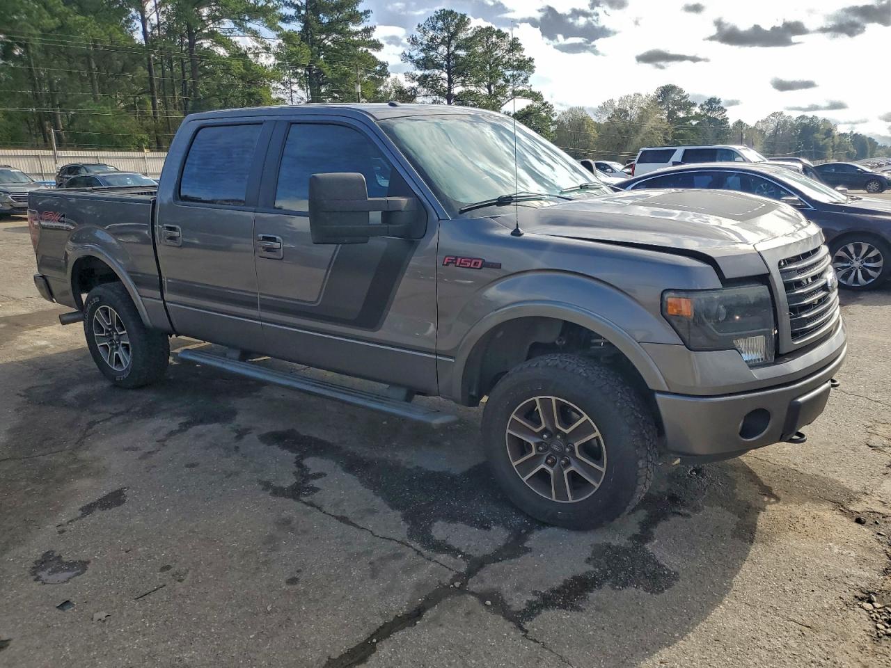 Ford F-150 Supercrew Image 5