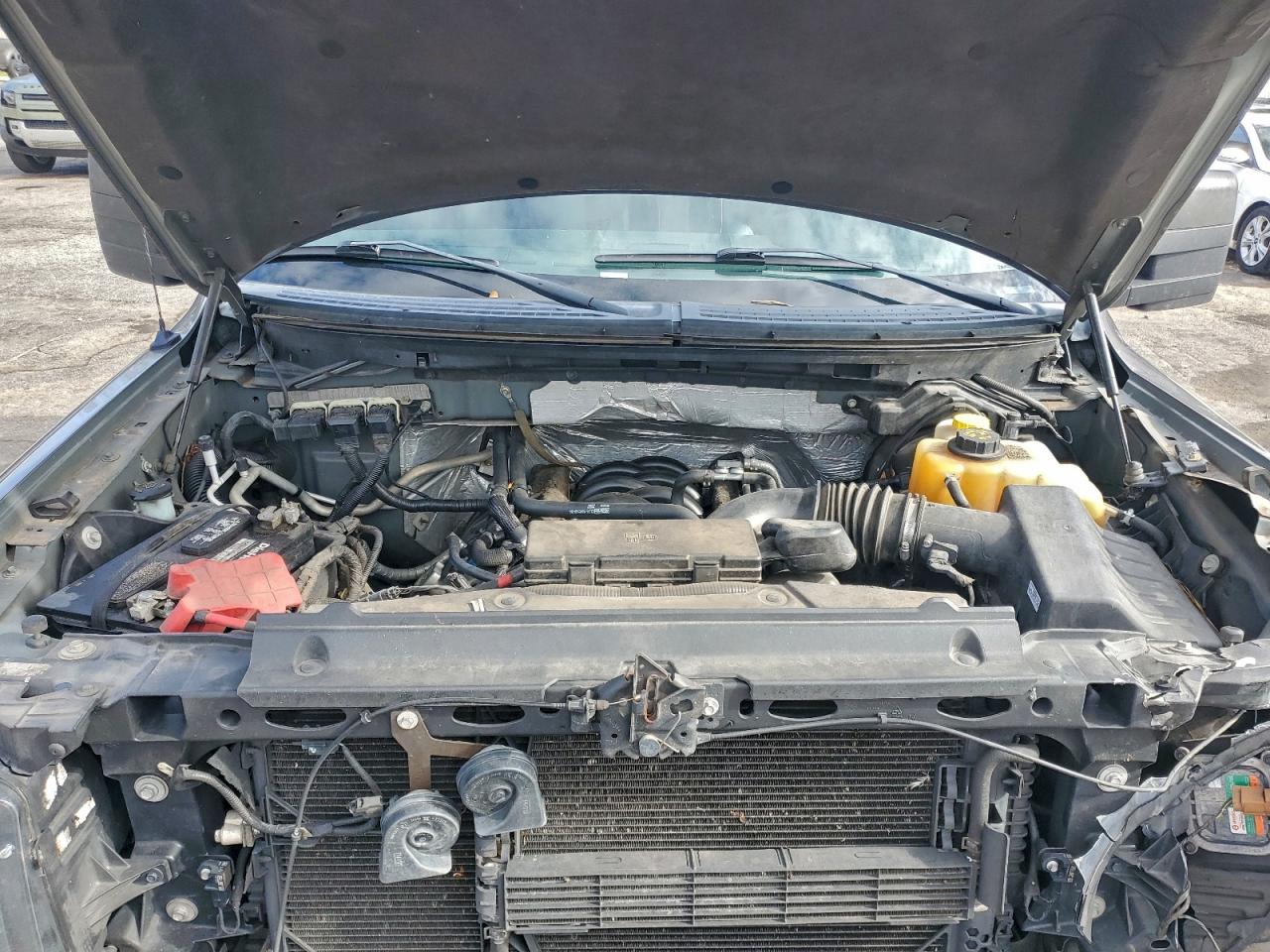 Ford F-150 Supercrew Image 10