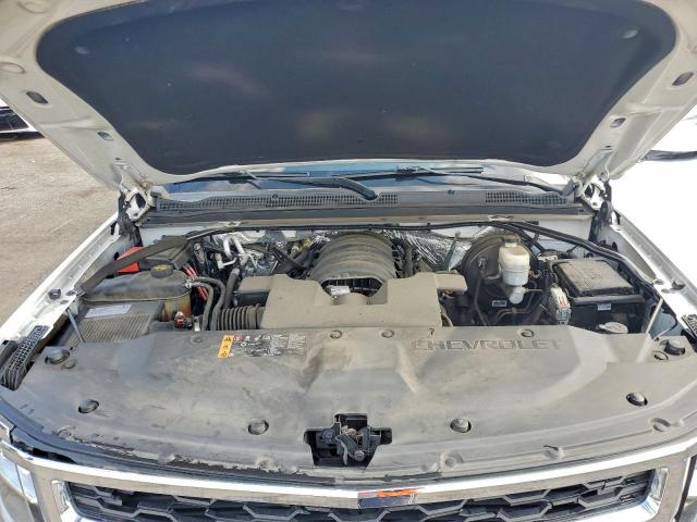 Chevrolet Suburban C1500 Lt Image 10