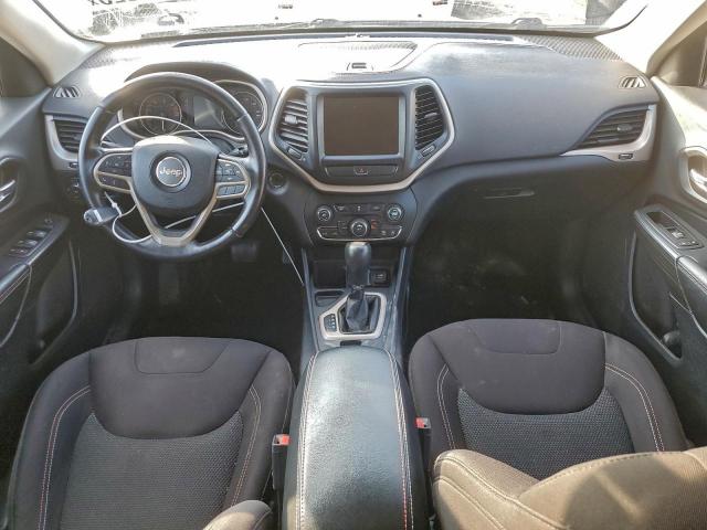 Jeep Grand Cherokee Latitude Image 2