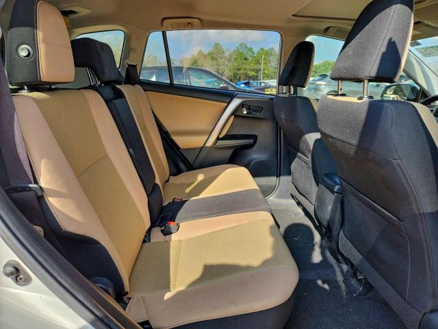 Toyota RAV4 Xle Image 10