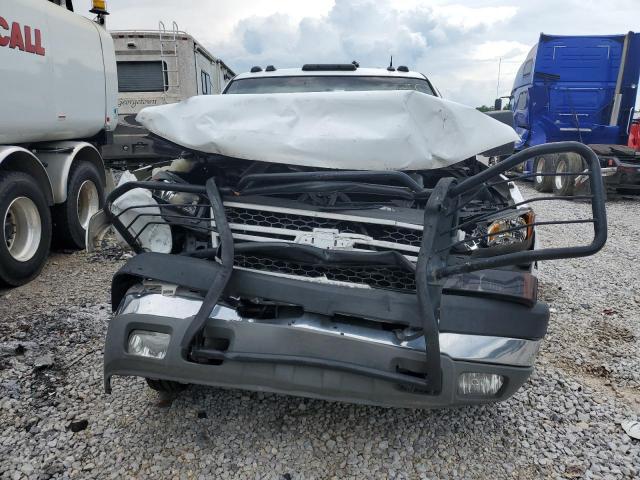 Chevrolet Silverado C3500 Image 7