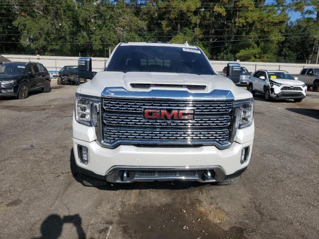 GMC Sierra K2500 Denali Image 9