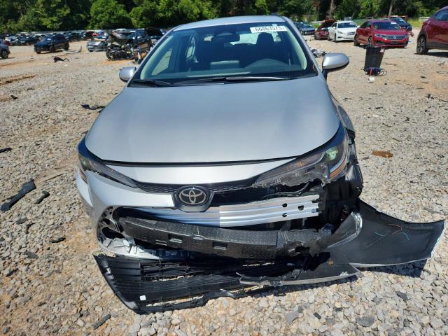 Toyota Corolla Le Image 10