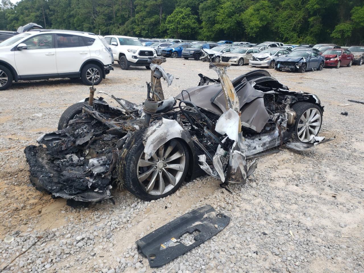 Tesla Model S Image 2