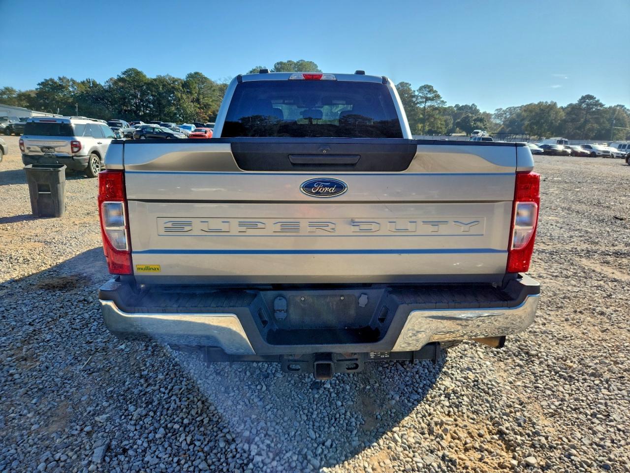 Ford F-250 Super Duty Image 6