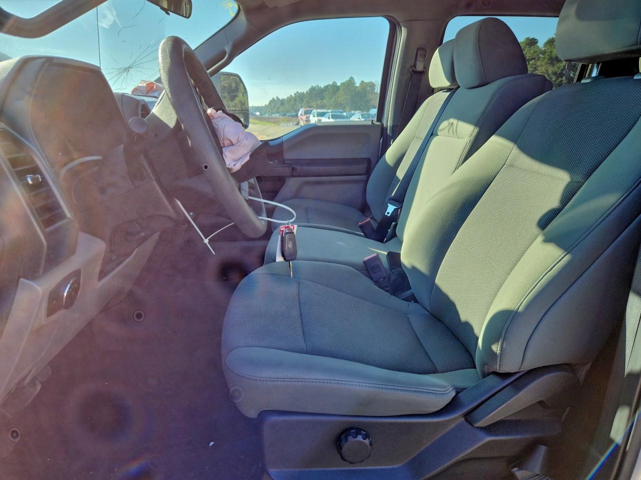 Ford F-250 Super Duty Image 4