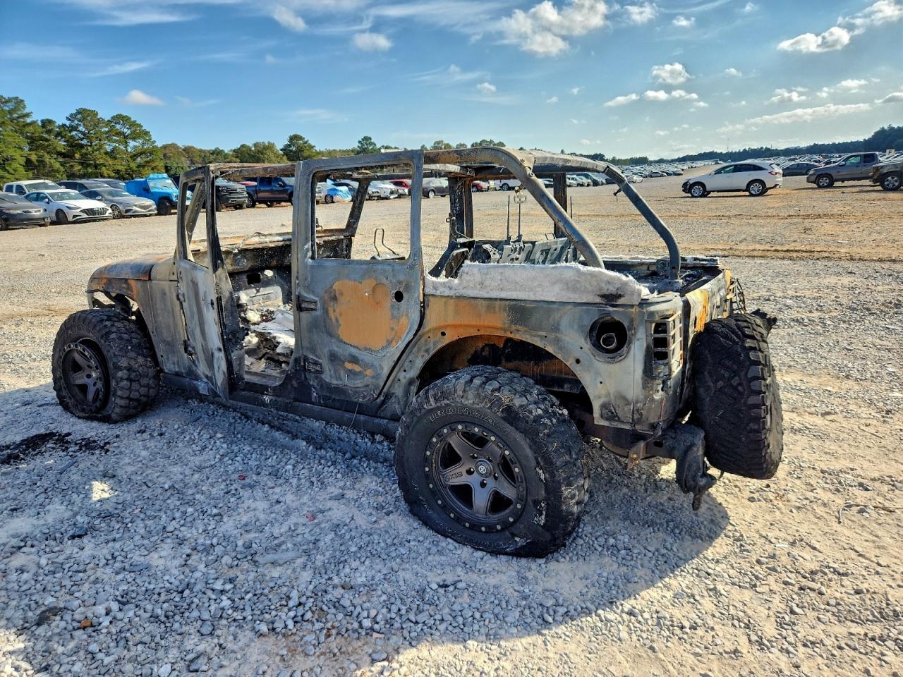 Jeep Wrangler Rubicon Image 10