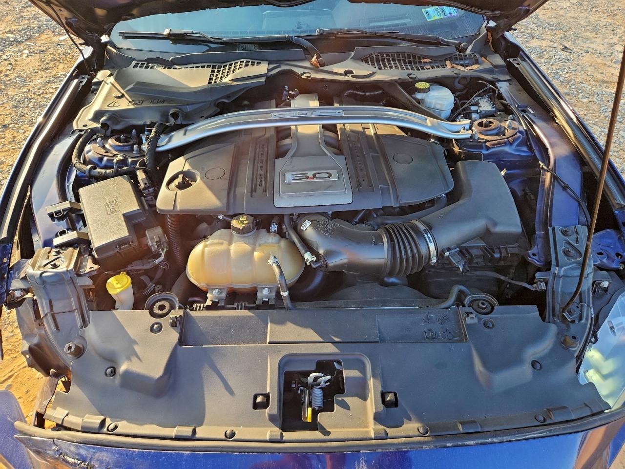 Ford Mustang Gt Image 7