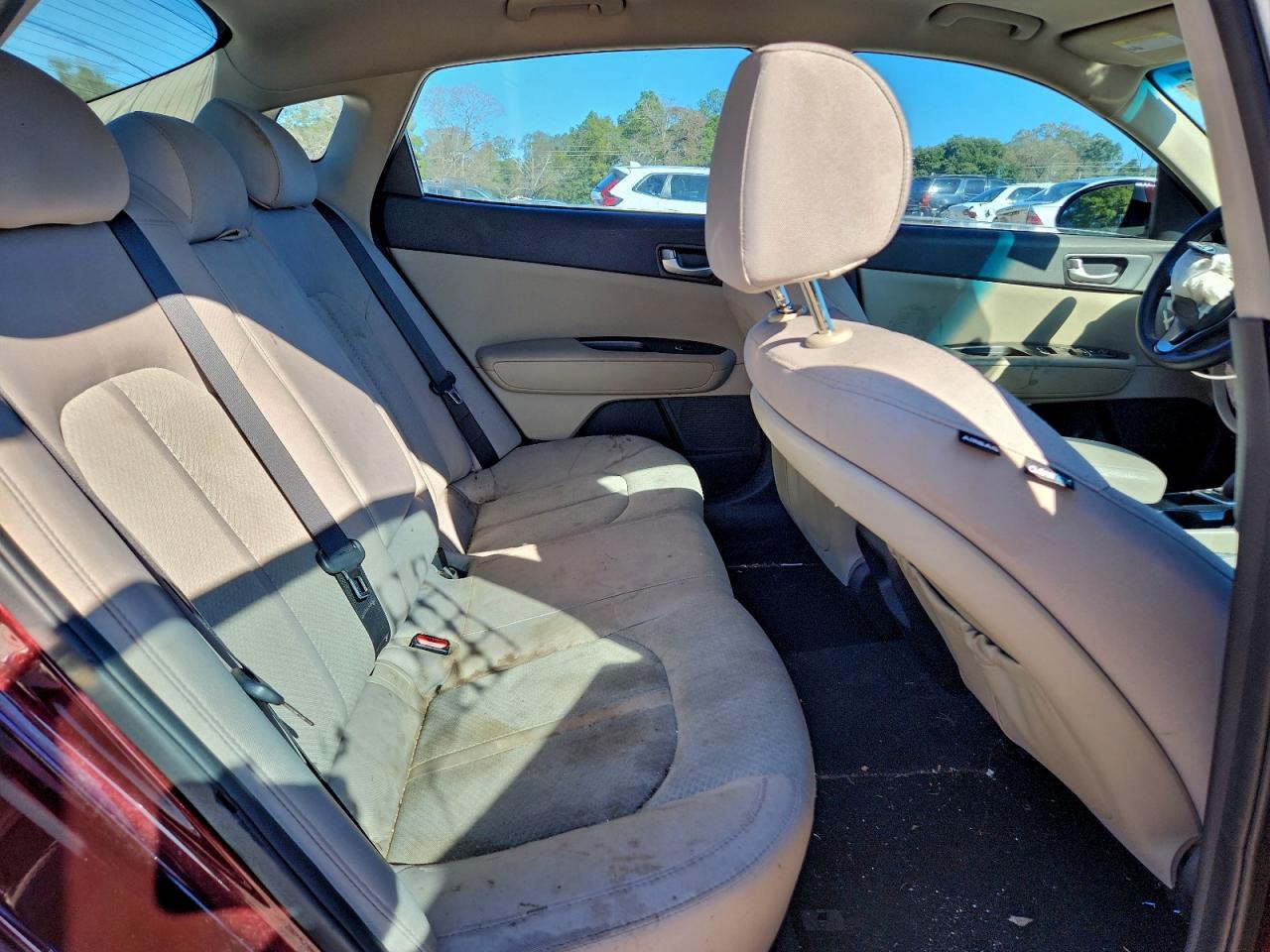 Kia Optima Lx Image 2