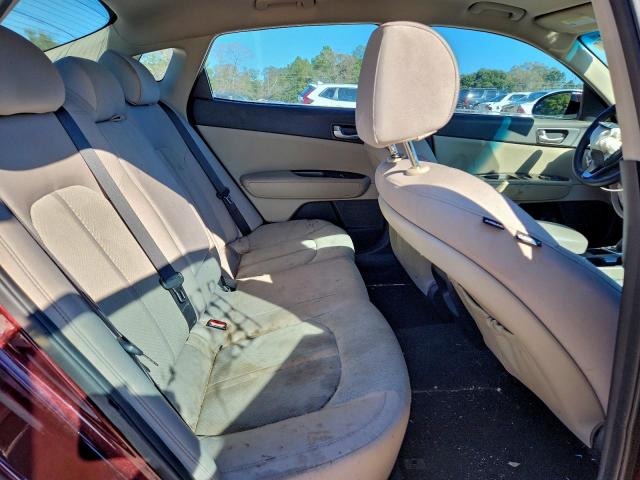 Kia Optima Lx Image 2