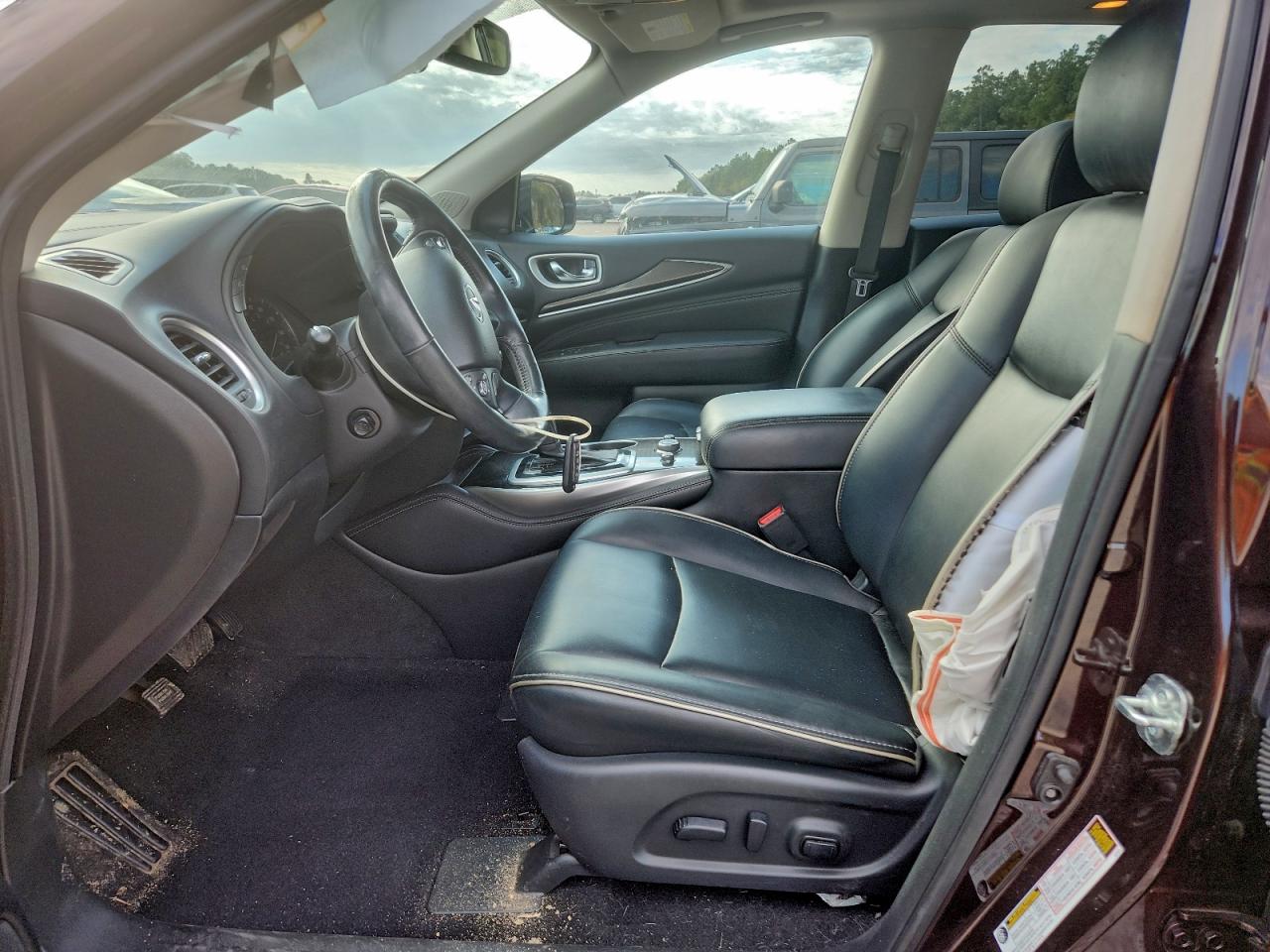 INFINITI Qx Luxe Image 12