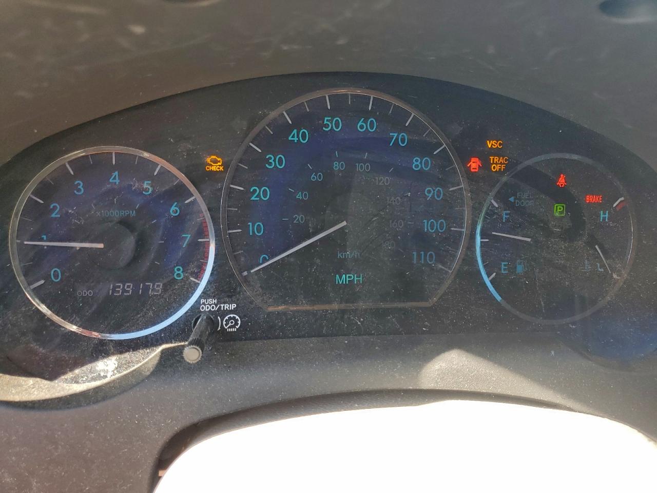 Toyota Sienna Xle Image 3