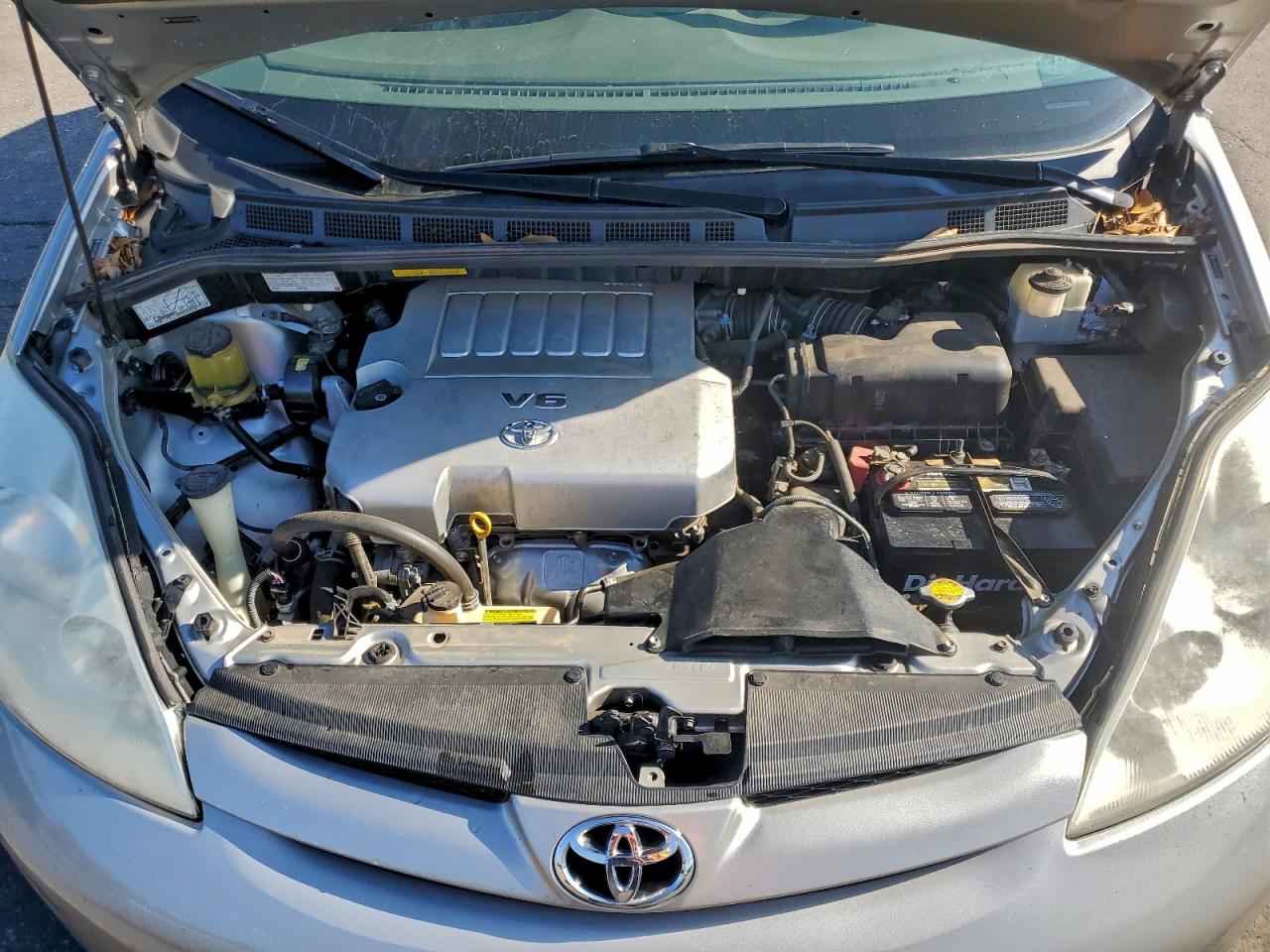 Toyota Sienna Xle Image 6