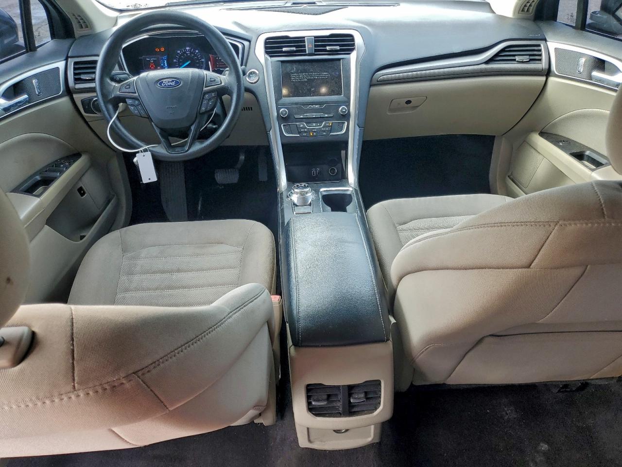 Ford Fusion Se Image 9