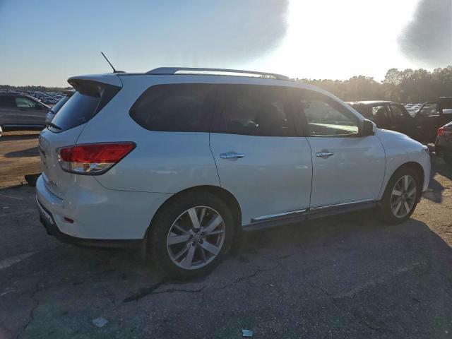 Nissan Pathfinder S Image 4