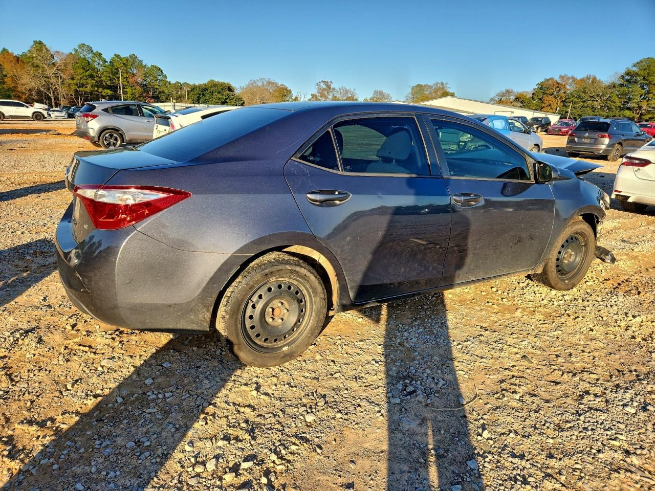 Toyota Corolla L Image 12