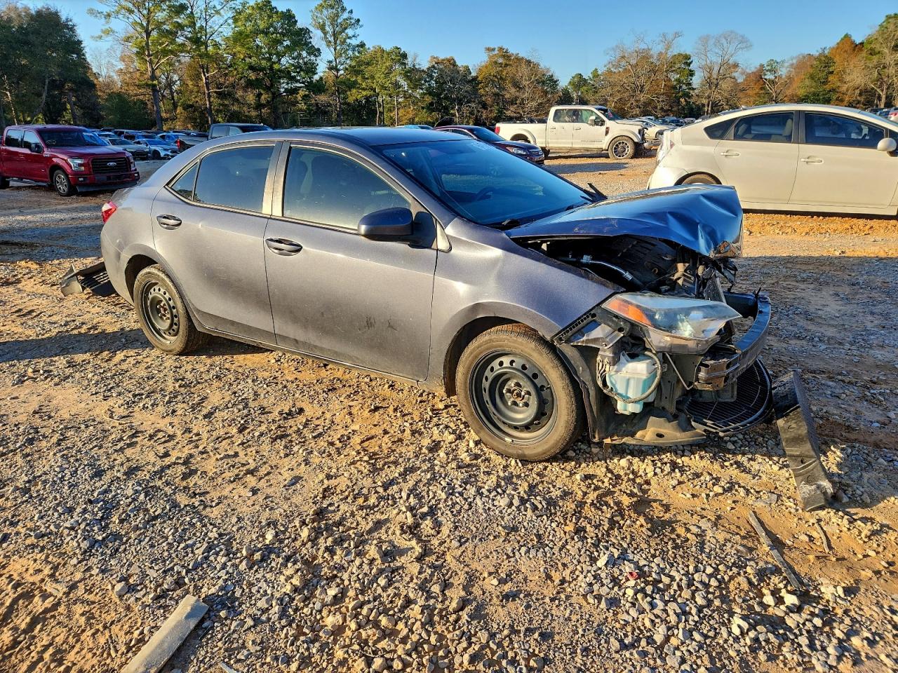 Toyota Corolla L Image 3