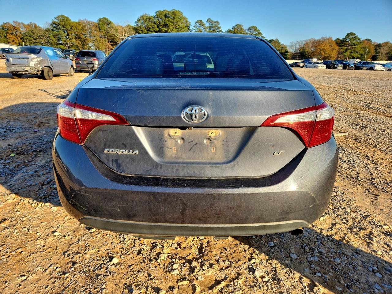 Toyota Corolla L Image 2