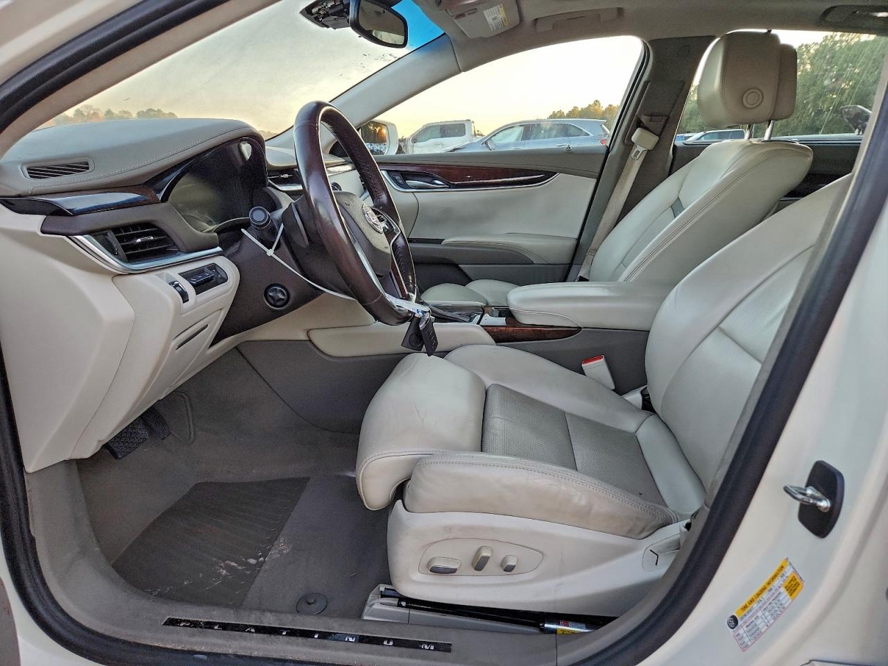 Cadillac XTS Platinum Image 11