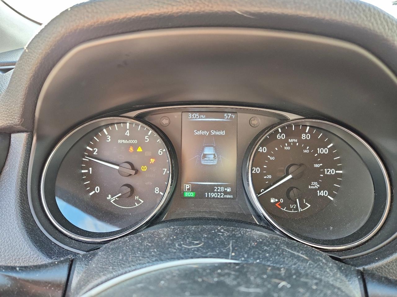 Nissan Rogue S Image 5