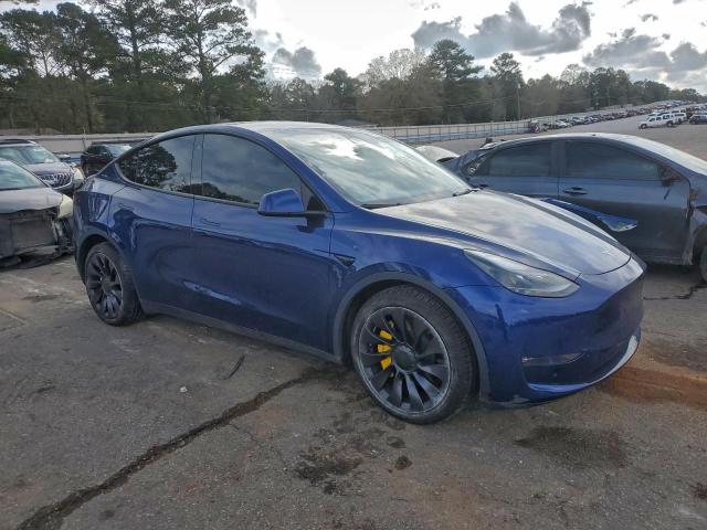 Tesla Model Y Image 9