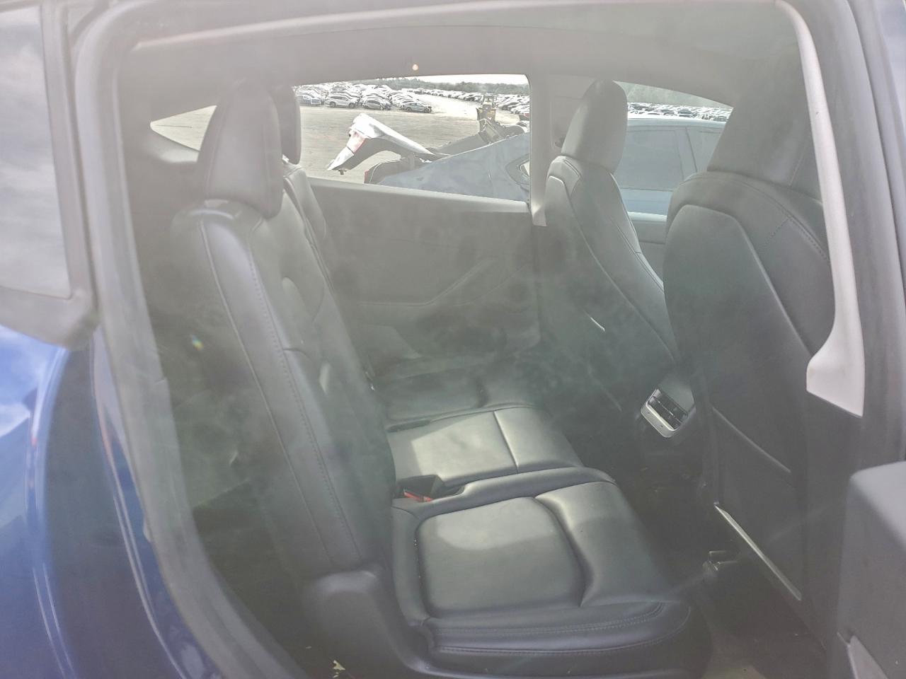 Tesla Model Y Image 10