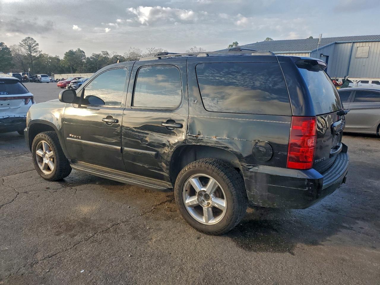 Chevrolet Tahoe C1500 Image 5