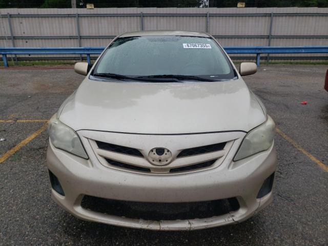 Toyota Corolla Base Image 5