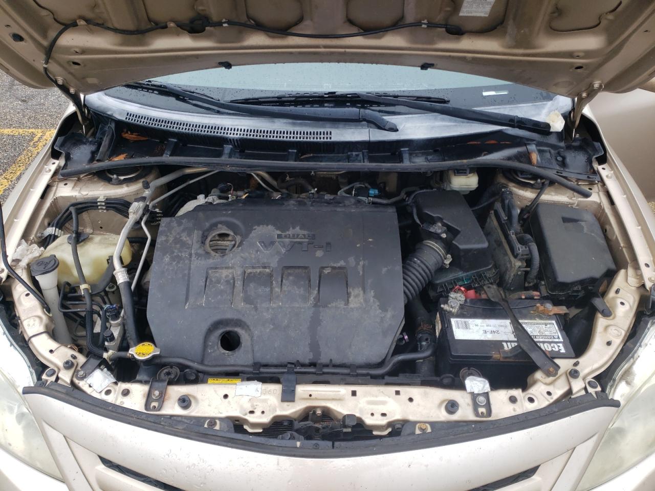 Toyota Corolla Base Image 6