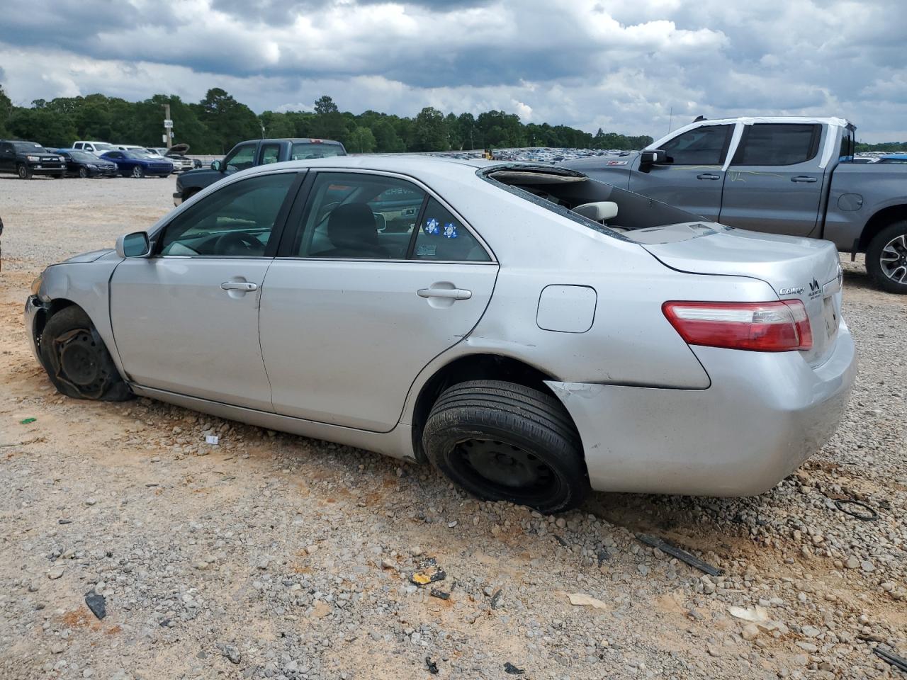 Toyota Camry Ce Image 5