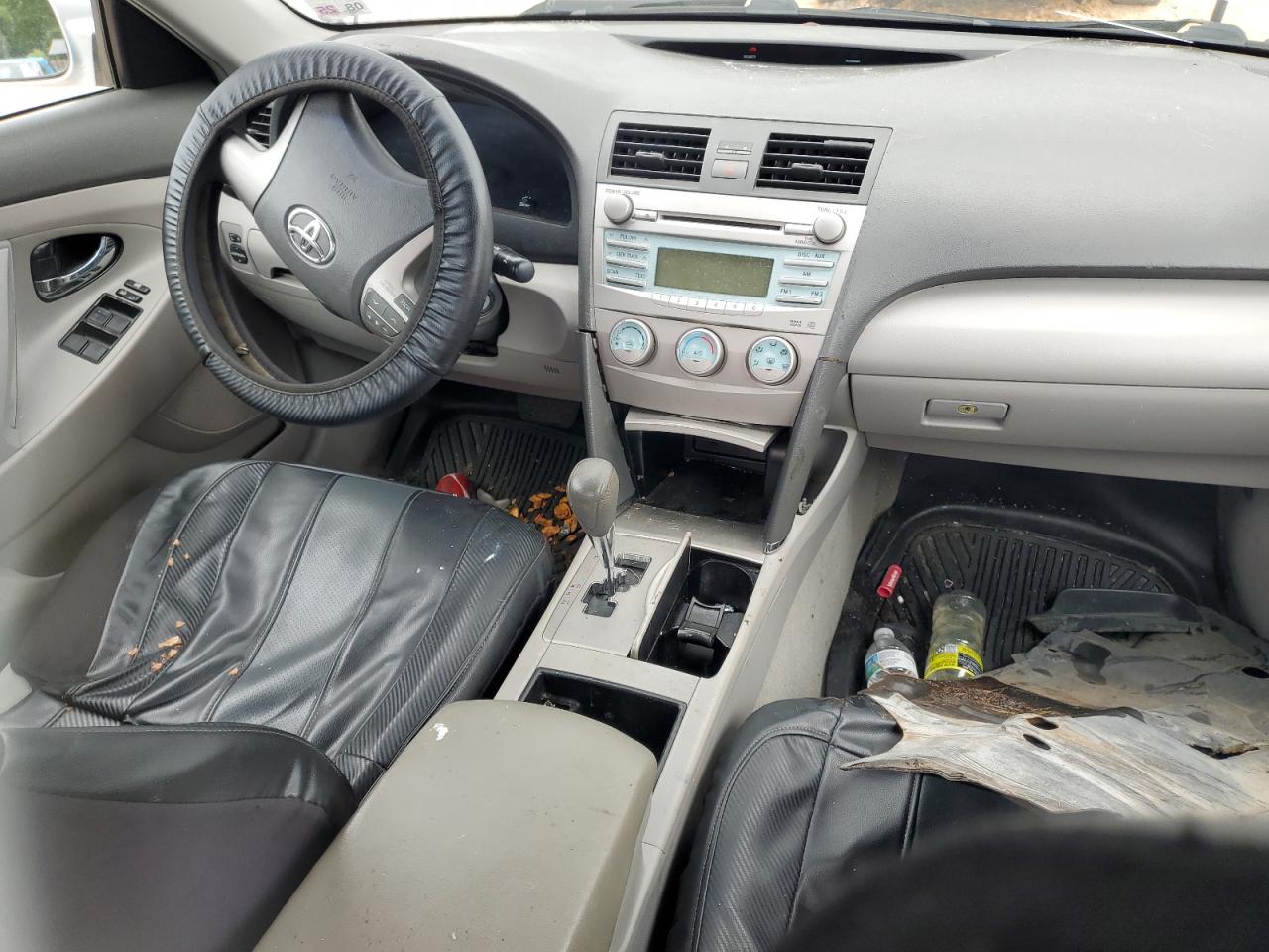 Toyota Camry Ce Image 3