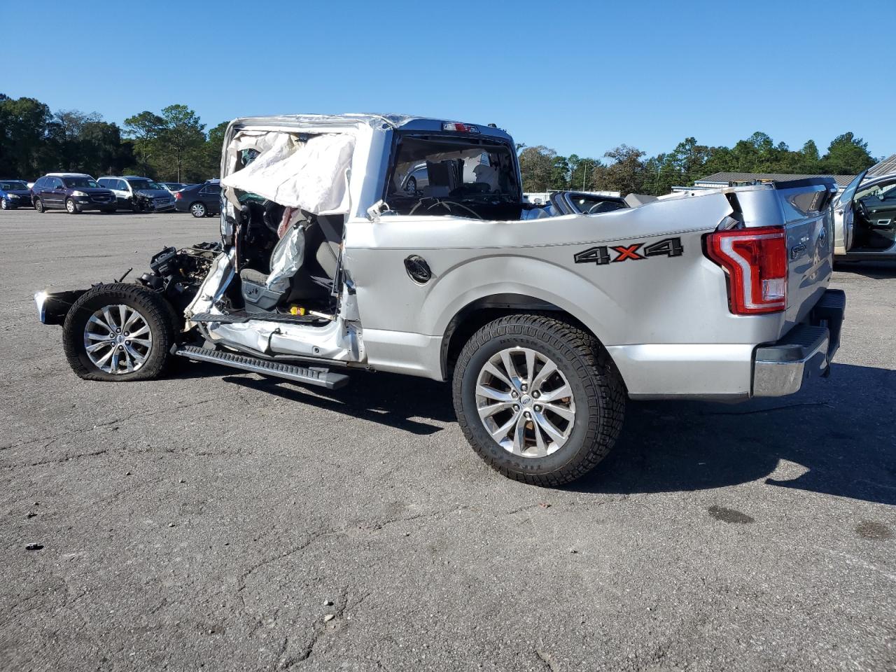 Ford F-150 Super Cab Image 2