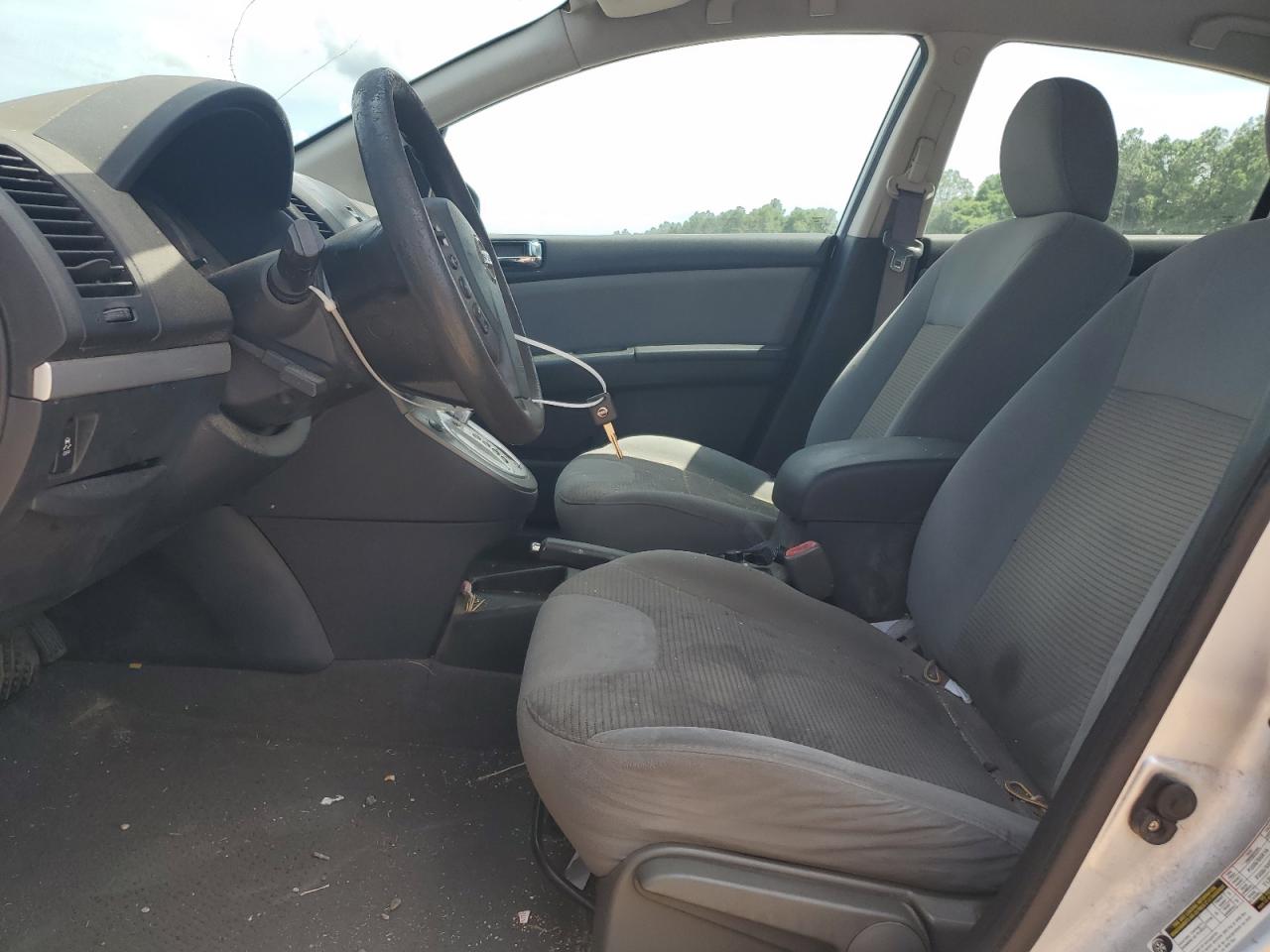 Nissan Sentra 2.0 Image 6