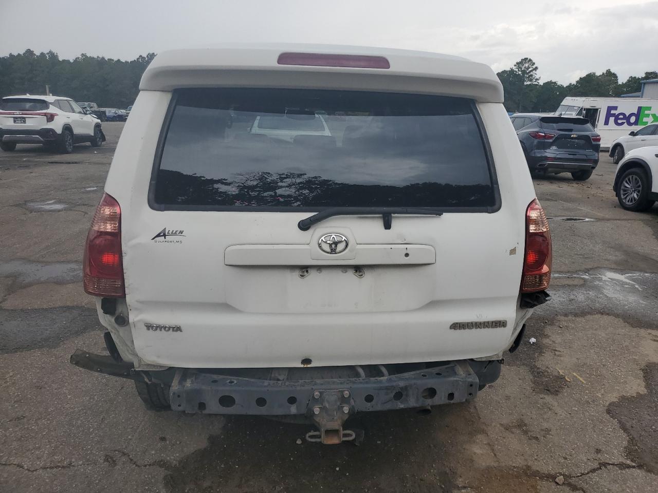 Toyota 4Runner Sr5 Image 2