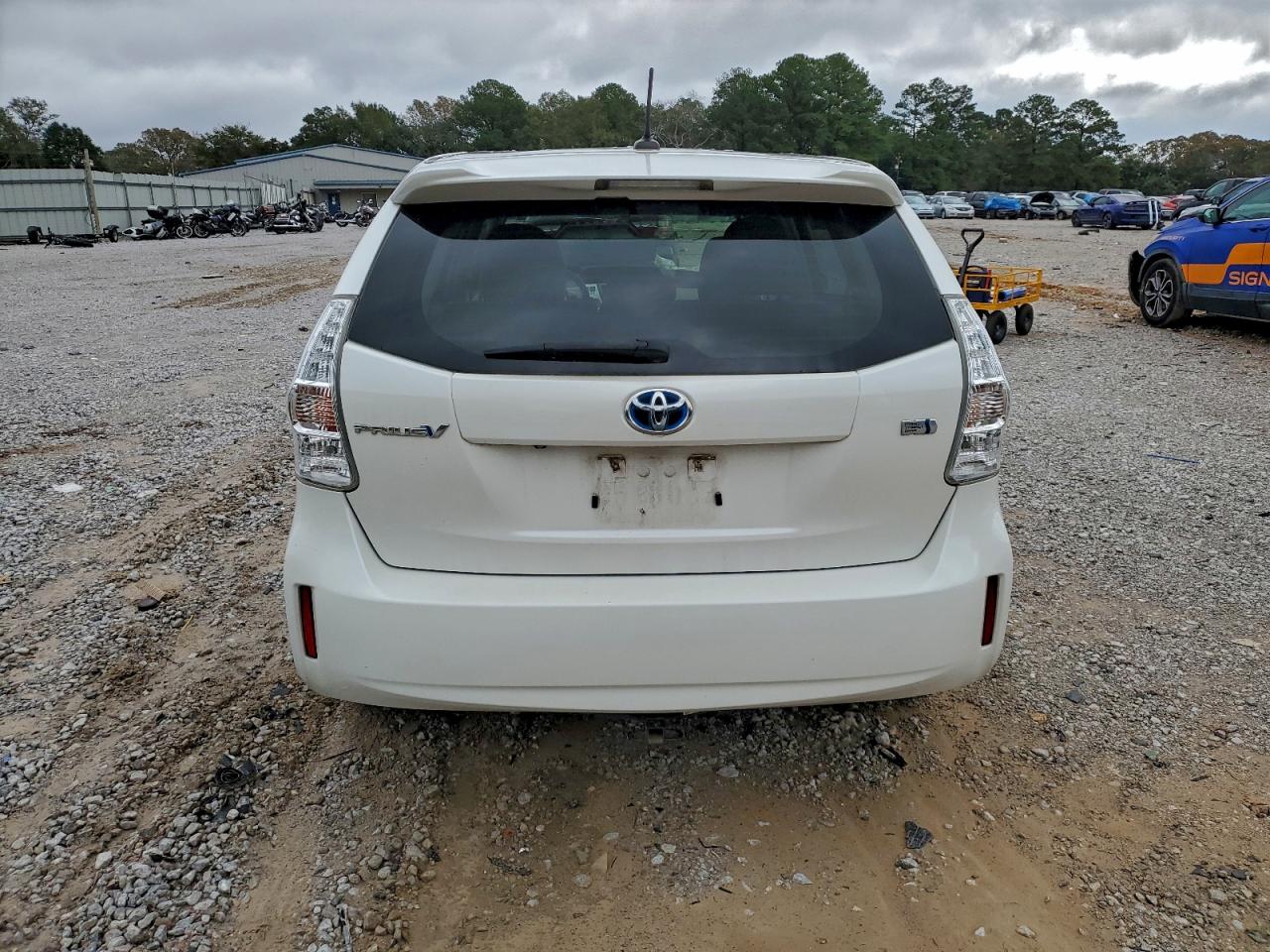 Toyota Prius Image 6